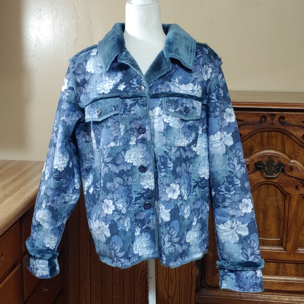 Denim&Co NWOT Suede/Fur Floral Jacket M